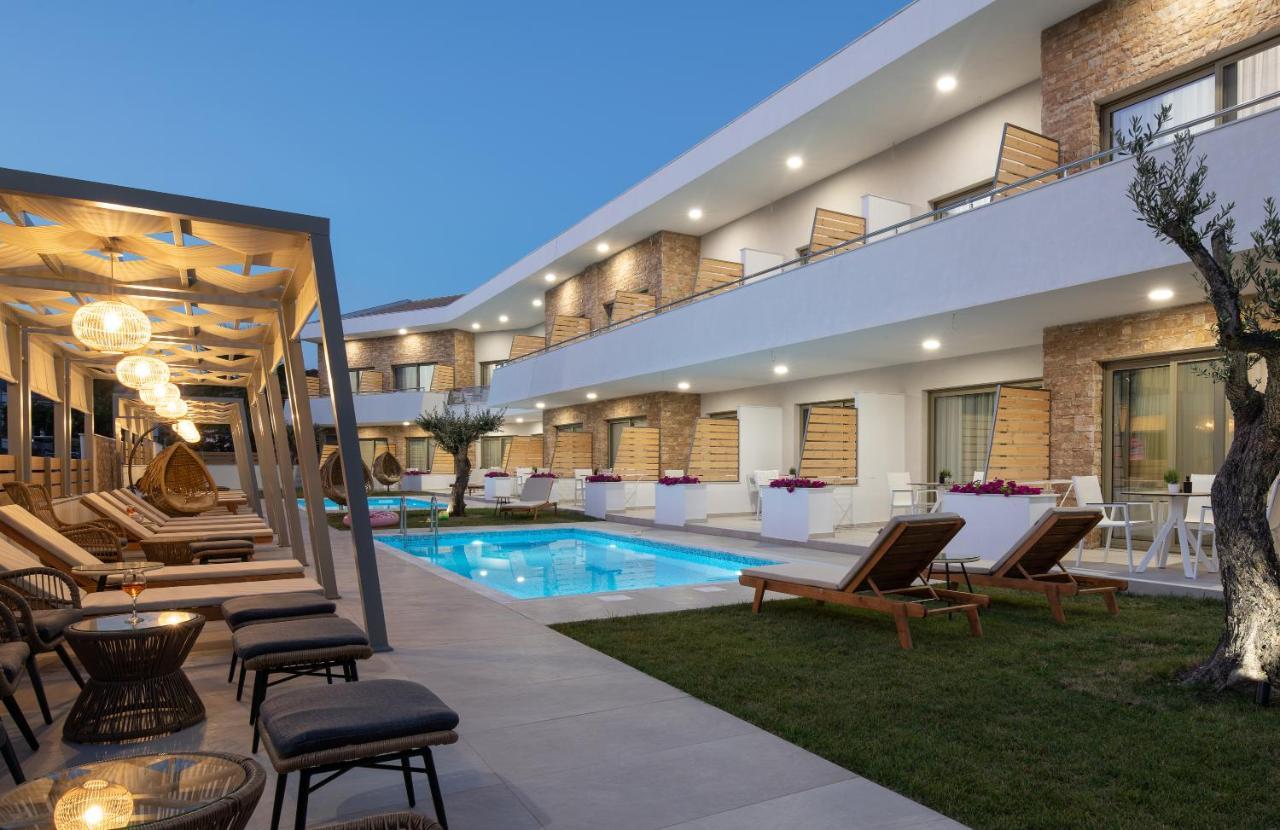 Imagine Luxury Suites ニキティ エクステリア 写真