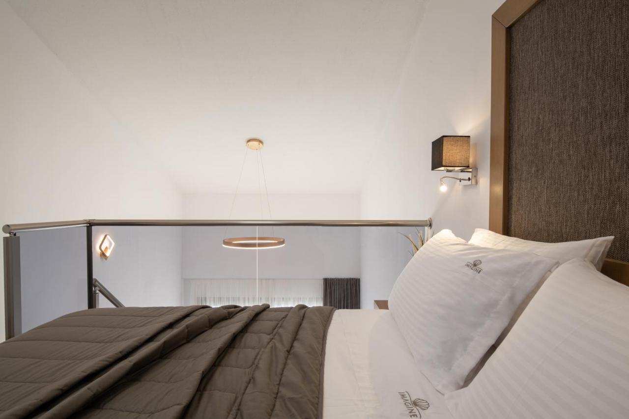Imagine Luxury Suites ニキティ エクステリア 写真