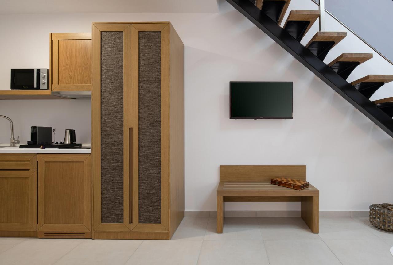 Imagine Luxury Suites ニキティ エクステリア 写真