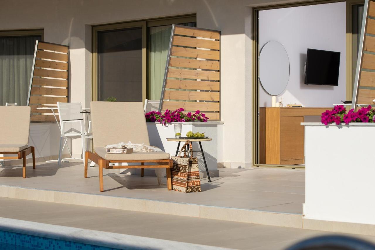 Imagine Luxury Suites ニキティ エクステリア 写真